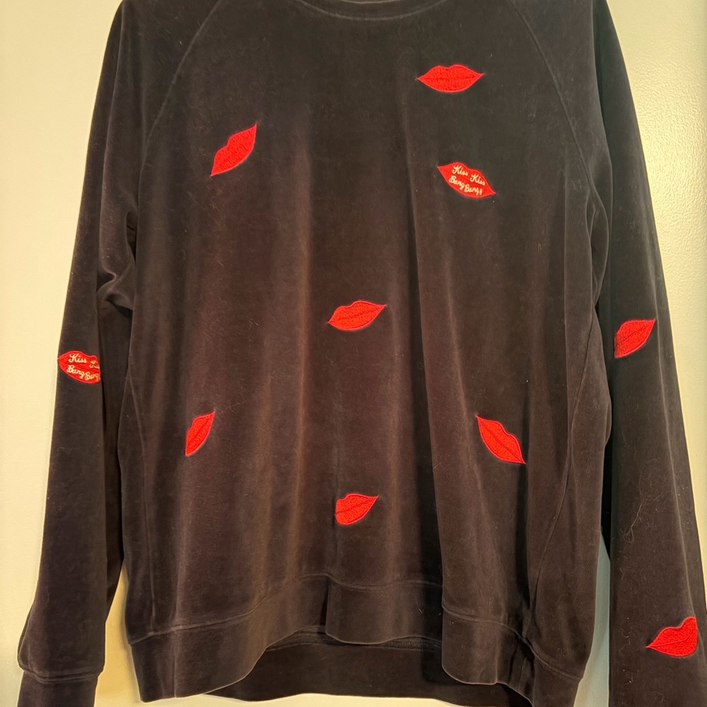 Zoe Karssen Black Velvet Crewneck with Red Lip Appliqués L